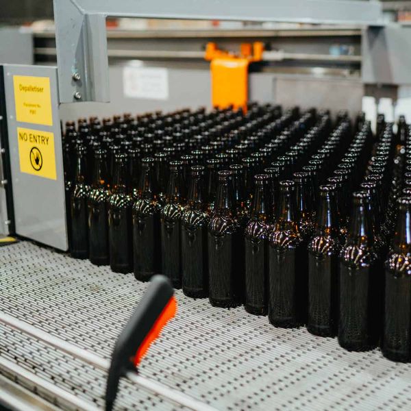 Foodmach Depalletiser for 4 Pines Brewing